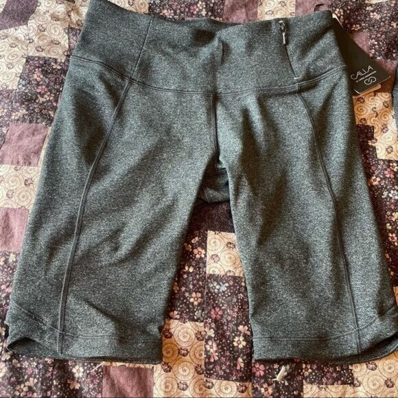 NWT Calia by Carrie Underwood Mid Rise Short XS - Picture 5 of 8